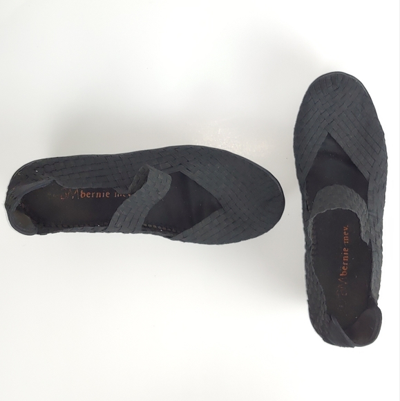 Bernie Mev Black Slip-On Wedge Shoes Size 9.5 | Casual Boho Basic Work Gorpcore - Picture 4 of 6